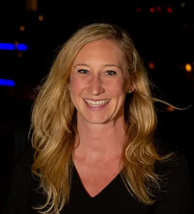 Portrait of Lauren Thomas